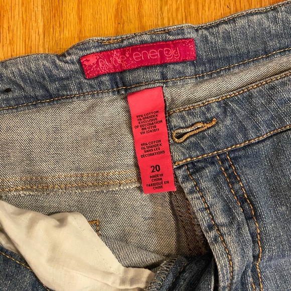 Pure Energy Distressed Capris size 20 - Picture 2 of 3
